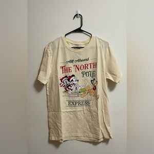 Disney - Unisex - Mickey Mouse - Minnie Mouse - Pluto - Holiday T-Shirt - Large‎